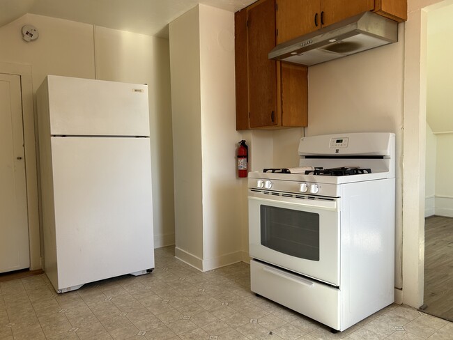 1020 E St, Unit 1020 E St in Eureka, CA - Building Photo - Building Photo