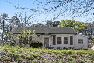 1654 Westhaven Dr SW in Atlanta, GA - Building Photo