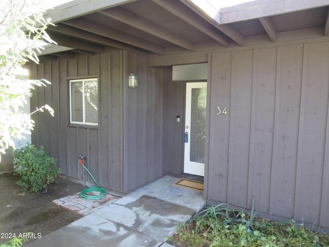 property at 1450 E Bethany Home Rd