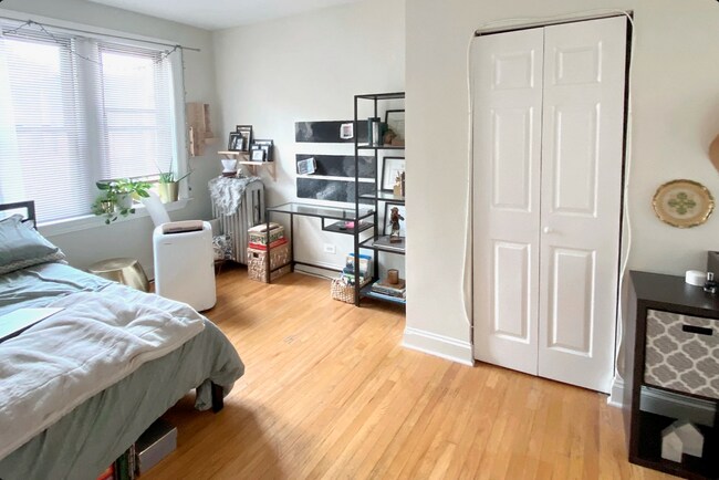 816 W Cornelia Ave, Unit 837-3S
