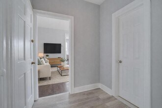 678 Liberty Ave in Jersey City, NJ - Building Photo - Building Photo