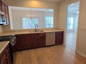 2378 Fairlie Dr in Duluth, GA - Building Photo - Building Photo