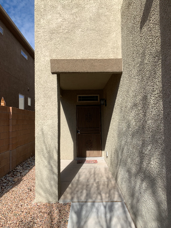 10637 Microlith Rd SW in Albuquerque, NM - Building Photo - Building Photo