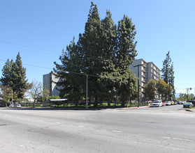 Casa Panorama in Panorama City, CA - Building Photo - Building Photo