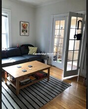 78 Winchester St, Unit 2A in Medford, MA - Building Photo - Building Photo