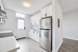 43-43 Division St in Welland, ON - Building Photo - Building Photo