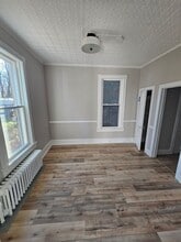 8 Maiden Ln in Kingston, NY - Building Photo - Building Photo