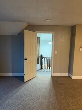 2211 W Broadway Ave in Spokane, WA - Building Photo - Building Photo