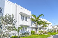 The 331 Apartments by the Beach in Miami Beach, FL - Building Photo - Building Photo