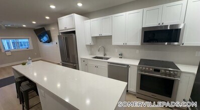 741 Broadway in Somerville, MA - Building Photo - Building Photo