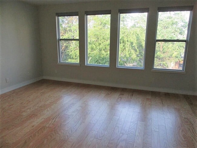 property at 1900 Mason St