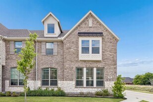 7035 Granbury Ln in Grand Prairie, TX - Building Photo