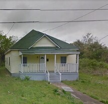 1161 Lawton Dr in Macon, GA - Building Photo