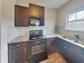 5537 Union Pointe Pl in Union City, GA - Building Photo - Building Photo