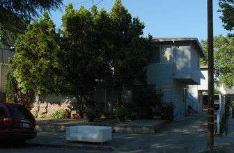 555 S 8th St in San Jose, CA - Building Photo - Building Photo