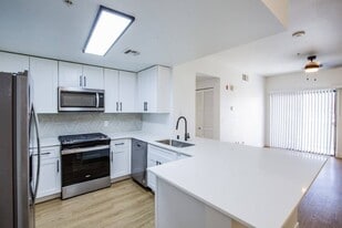 Colton Apartments in Henderson, NV - Building Photo