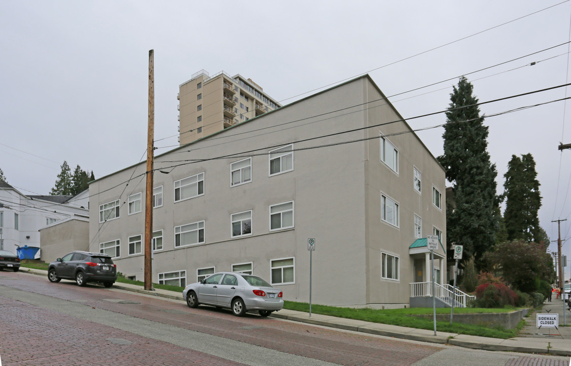 Comerford Apartments in New Westminster, BC - Building Photo