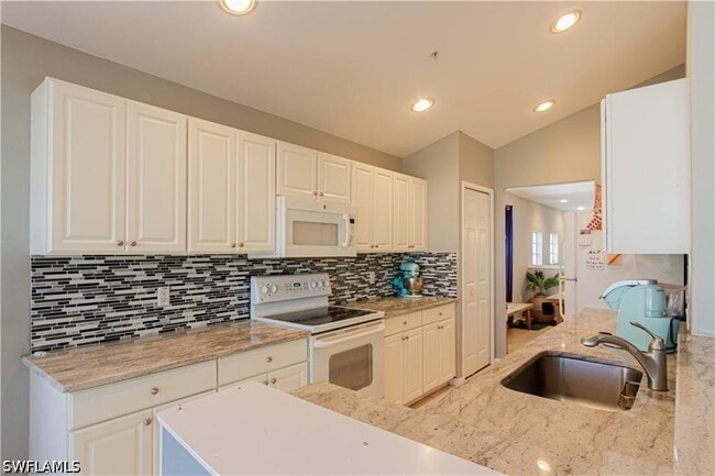 1420 Tiffany Ln in Naples, FL - Building Photo - Building Photo