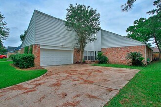 25710 Pepper Ridge Ln in Spring, TX - Building Photo - Building Photo