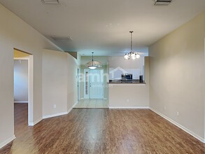 10424 Soaring Eagle Dr in Riverview, FL - Building Photo - Building Photo