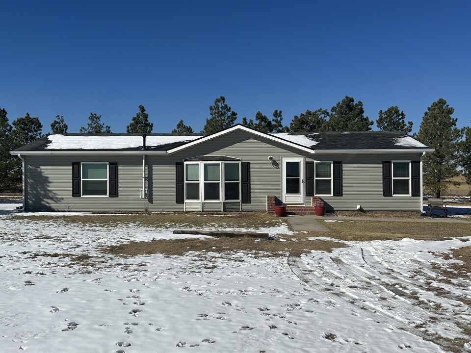 1290 Rd 135 in Cheyenne, WY - Building Photo