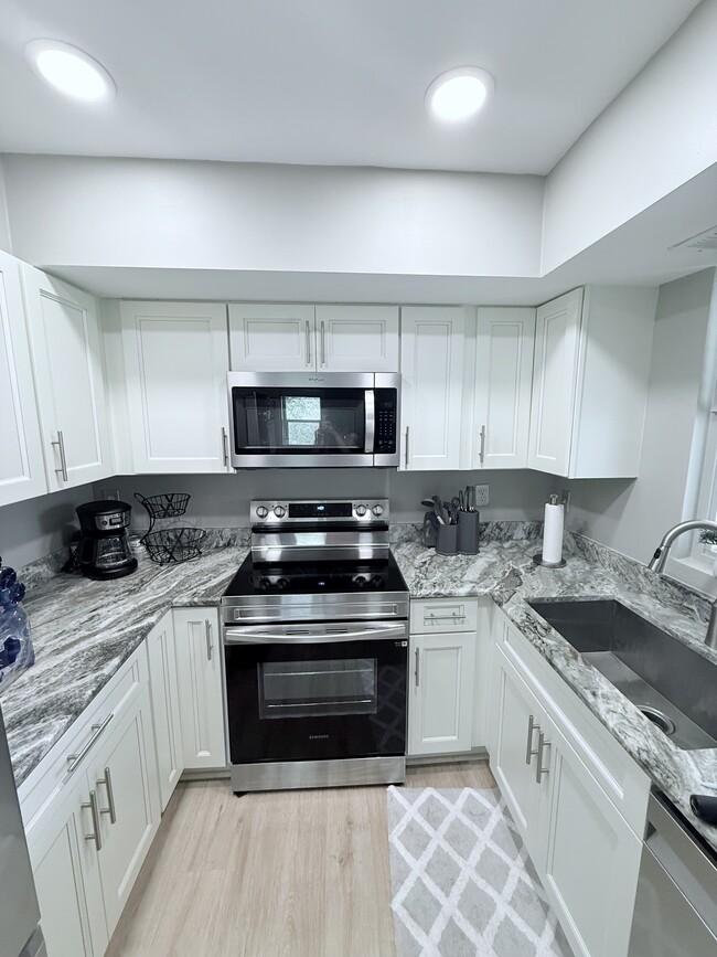 property at 1566 SE Royal Green Cir