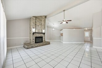 19822 Winding Branch Dr in Katy, TX - Foto de edificio - Building Photo