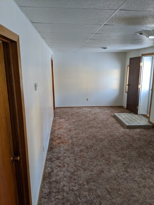 424 Maple St in Chadron, NE - Building Photo