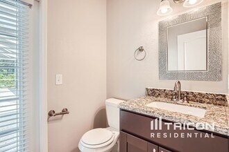 18207 Sweet Jasmine Dr in Tampa, FL - Building Photo - Building Photo