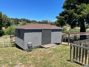 3005 Blucher Valley Rd in Sebastopol, CA - Building Photo - Building Photo