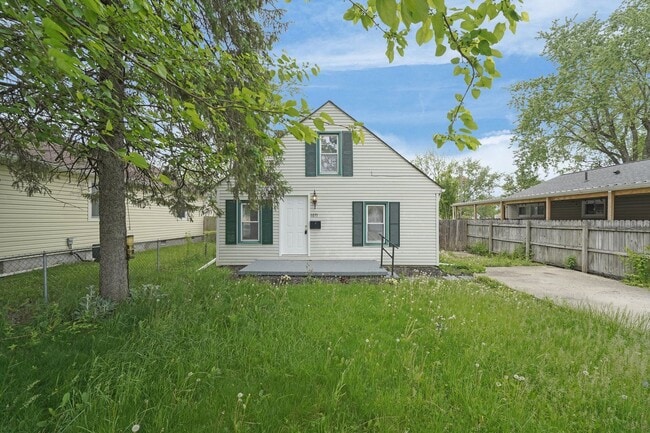 1071 Whitethorne Ave in Columbus, OH - Building Photo - Building Photo