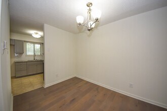 32 N Belvedere Blvd in Memphis, TN - Building Photo - Building Photo
