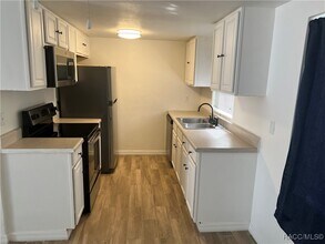 8 W Murray St in Beverly Hills, FL - Building Photo - Building Photo