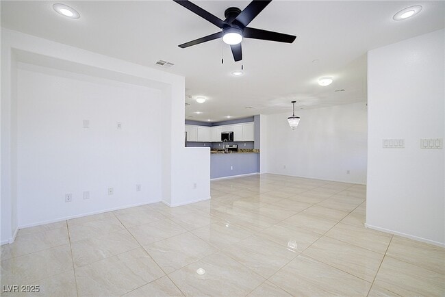 2120 Waterlily View St