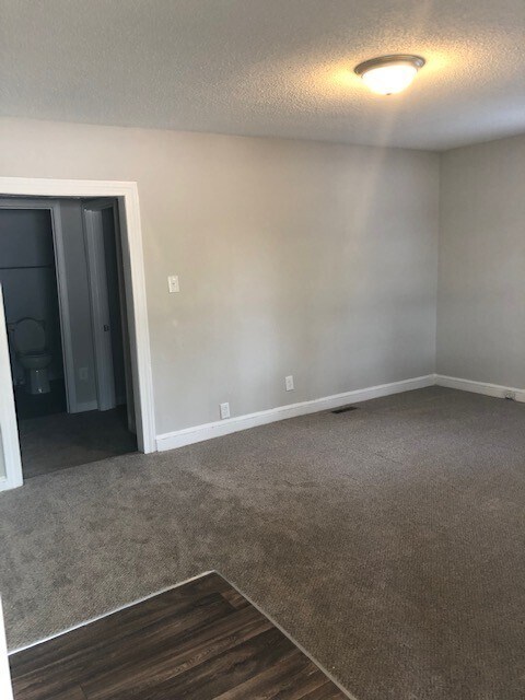 property at 1504 Crest Rd