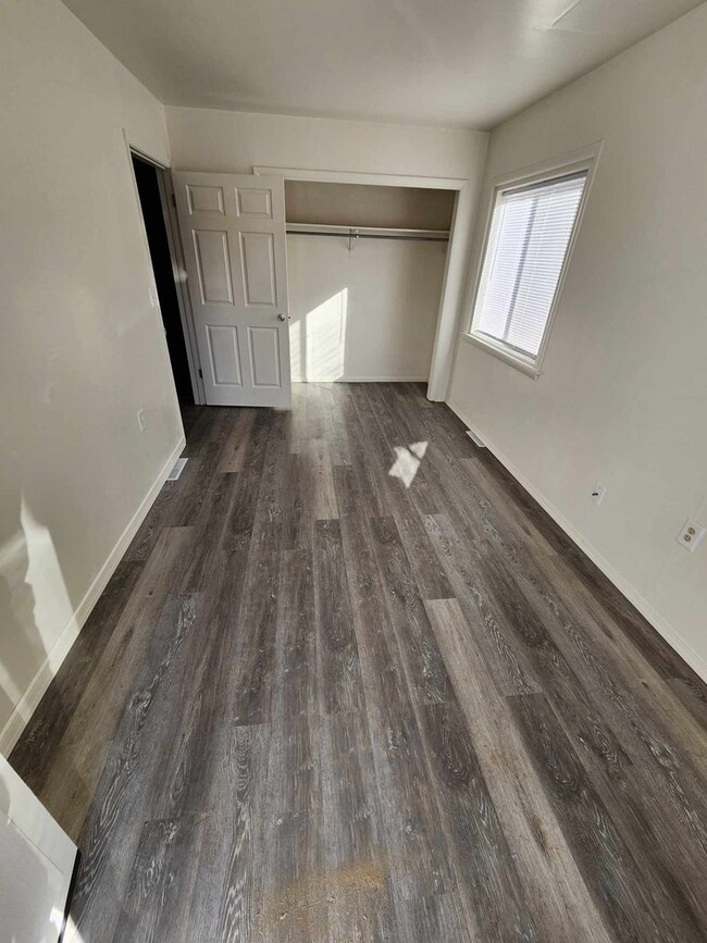 property at 520 S Warren Ave