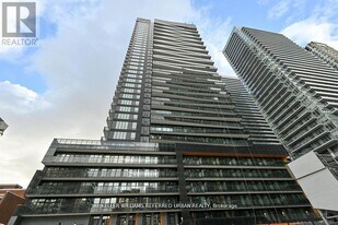 127 Broadway Ave in Toronto, ON - Building Photo