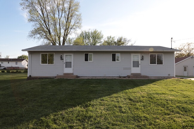 property at 1661 W Highview Dr