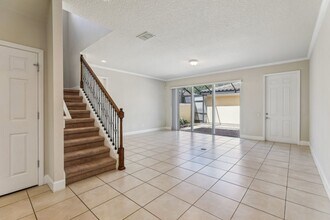 8639 Lower Villagewalk Cir in Orlando, FL - Building Photo - Building Photo