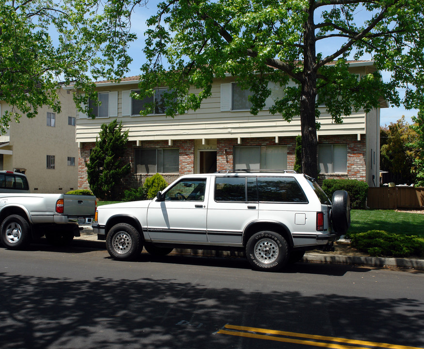 123 Carlton Ave in Los Gatos, CA - Building Photo