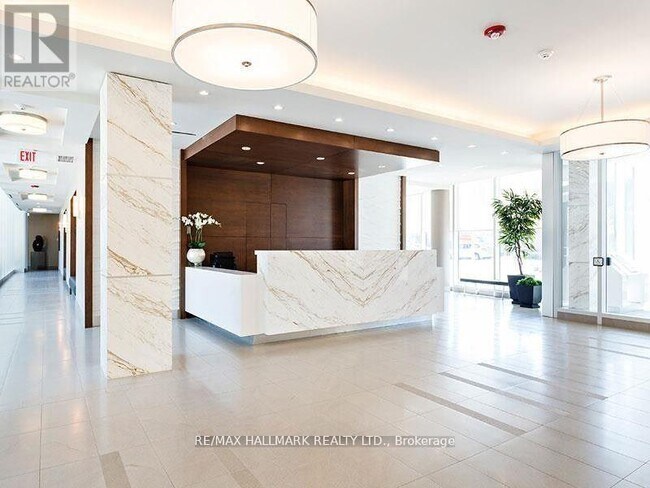 525 Wilson Ave in Toronto, ON - Building Photo - Building Photo