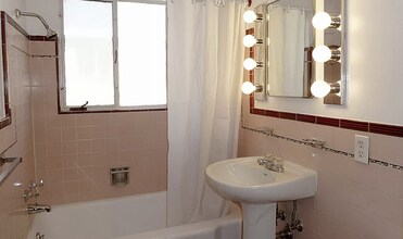 1461 Jasmine St in Denver, CO - Building Photo - Building Photo