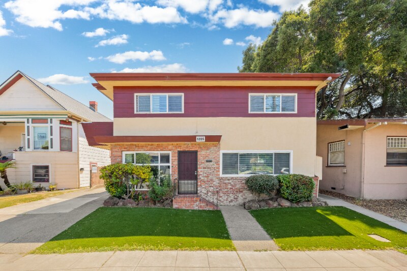 2612 Santa Clara Ave in Alameda, CA - Building Photo