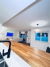 6855 SW 45th Ln in Miami, FL - Building Photo - Building Photo