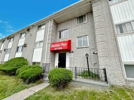 Blackstone Apartments in Detroit, MI - Building Photo
