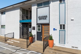 Vintage Pads in Arlington, TX - Foto de edificio - Building Photo