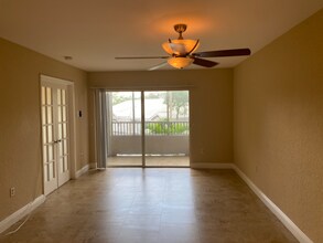 2820 N Oakland Forest Dr in Oakland Park, FL - Building Photo - Building Photo