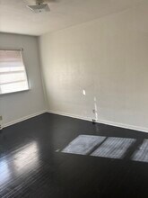 1725 Remington Rd, Unit Apartment #1 in Rockford, IL - Building Photo - Building Photo