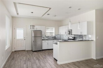 17 West Dr in Pharr, TX - Building Photo - Building Photo