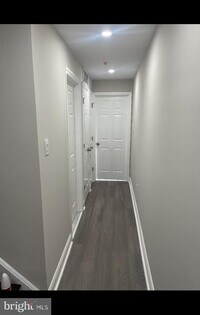 1826 Ridge Ave photo'